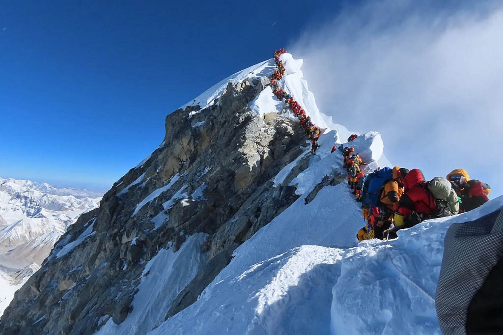 The queue of climbers on Everest. Photo: Nims Purja/Project Possible 14/7