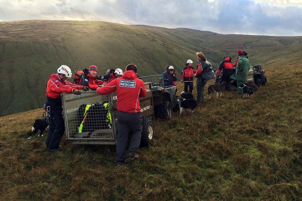 Rescuers and farmers at the site on Bampton Common. Photo: Penrith MRT Rescuers and farmers at the site on Bampton Common. Photo: Penrith MRT