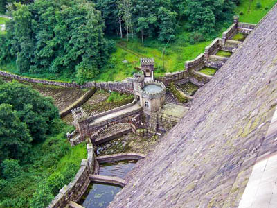 The dam at Scar House Reservoir, which feeds the underground system at Manchester Hole. Photo: Joe Regan CC-BY-SA-2.0 The dam at Scar House Reservoir, which feeds the underground system at Manchester Hole. Photo: Joe Regan CC-BY-SA-2.0