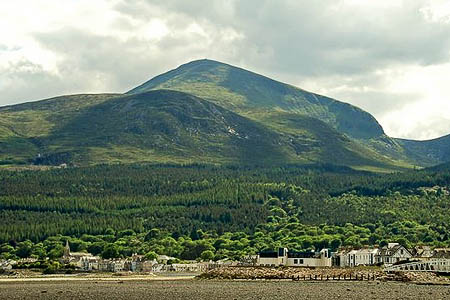 Slieve Donard. Photo: Albert Bridge CC-BY-SA-2.0 Slieve Donard. Photo: Albert Bridge CC-BY-SA-2.0