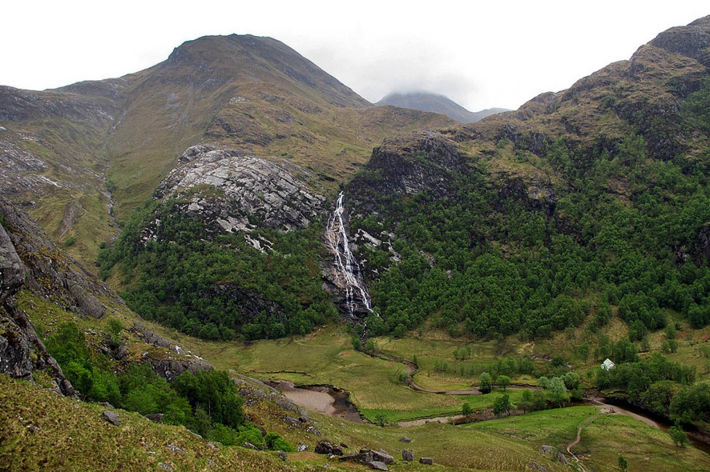 Mr Cyl set out to walk in the Ring of Steall area. Photo: Andrew Marshall CC-BY-SA-2.0