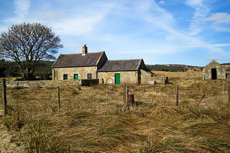 Wainhope Bothy. Photo: Les Hull CC-BY-SA-2.0 Wainhope Bothy. Photo: Les Hull CC-BY-SA-2.0