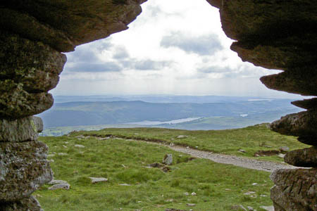 Walna Scar Road from the stone shelter near Brown Pike. Photo: Ian Greig CC-BY-SA-2.0