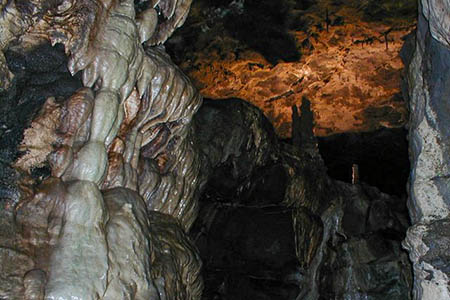 The woman was in White Scar Cave when the incident happened. Photo: Sharon Leedell CC-BY-SA-2.0