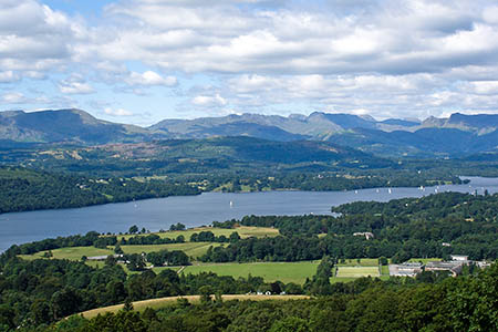 The woman was walking on the shore of Windermere. Photo: Abbasi1111 CC-BY-3.0
