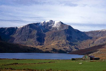 Y Garn, site of the incident. Photo:Richard Webb CC-BY-SA-2.0 Y Garn, site of the incident. Photo:Richard Webb CC-BY-SA-2.0